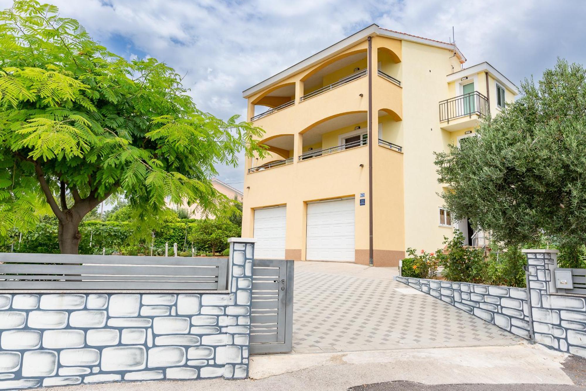 Apartman Milka Kastela Bagian luar foto